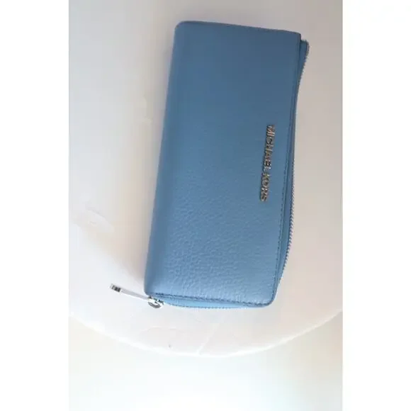 MICHAEL Michael Kors Jet Set Travel Continental Wallet - Picture 6 of 6